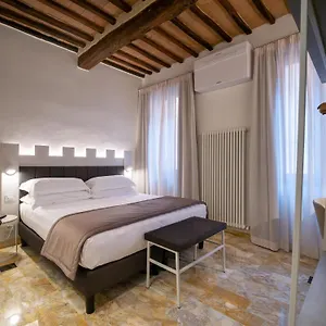 3* Hotel Torre Del Fuggisole